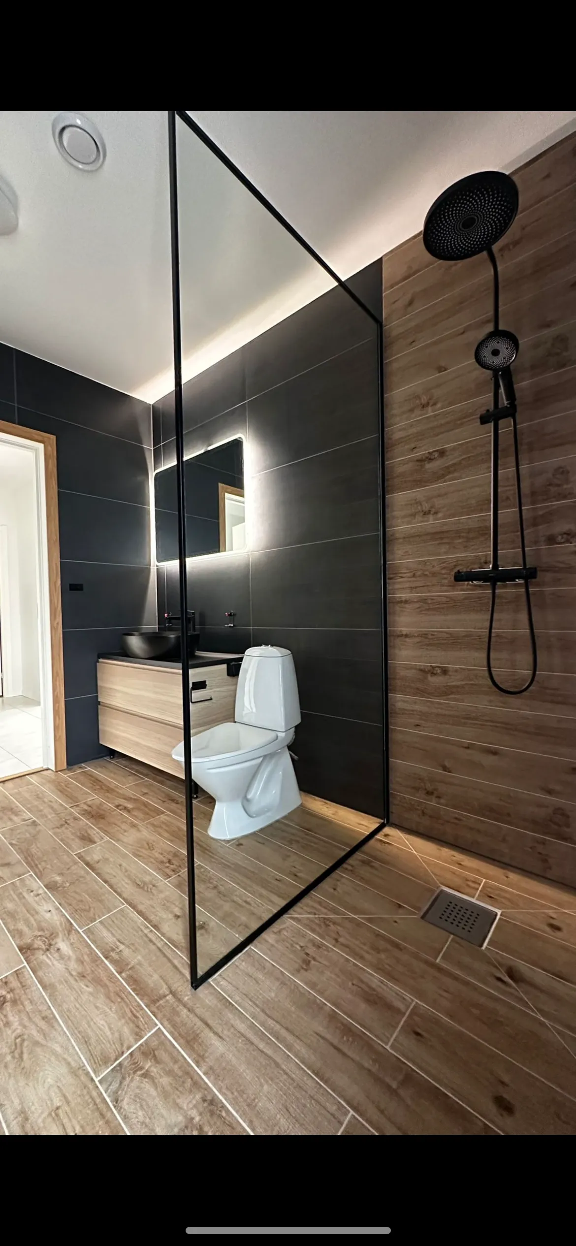 Stora Älsjövägen i Olofstorp