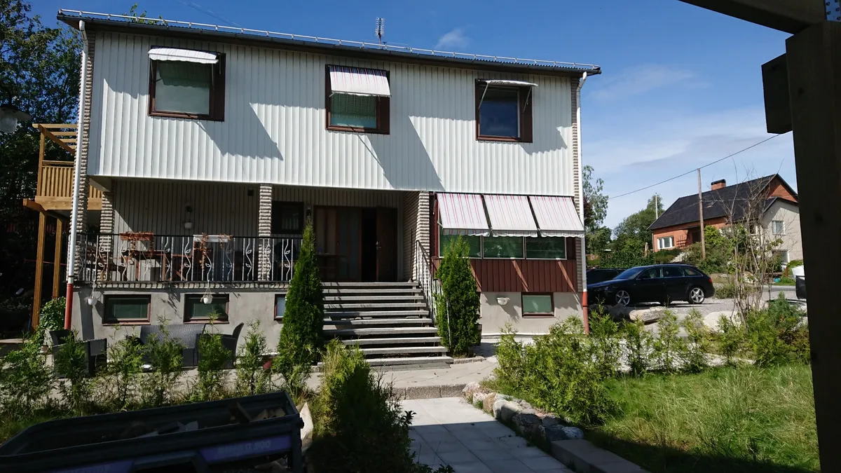 Skälbyvägen i Järfälla