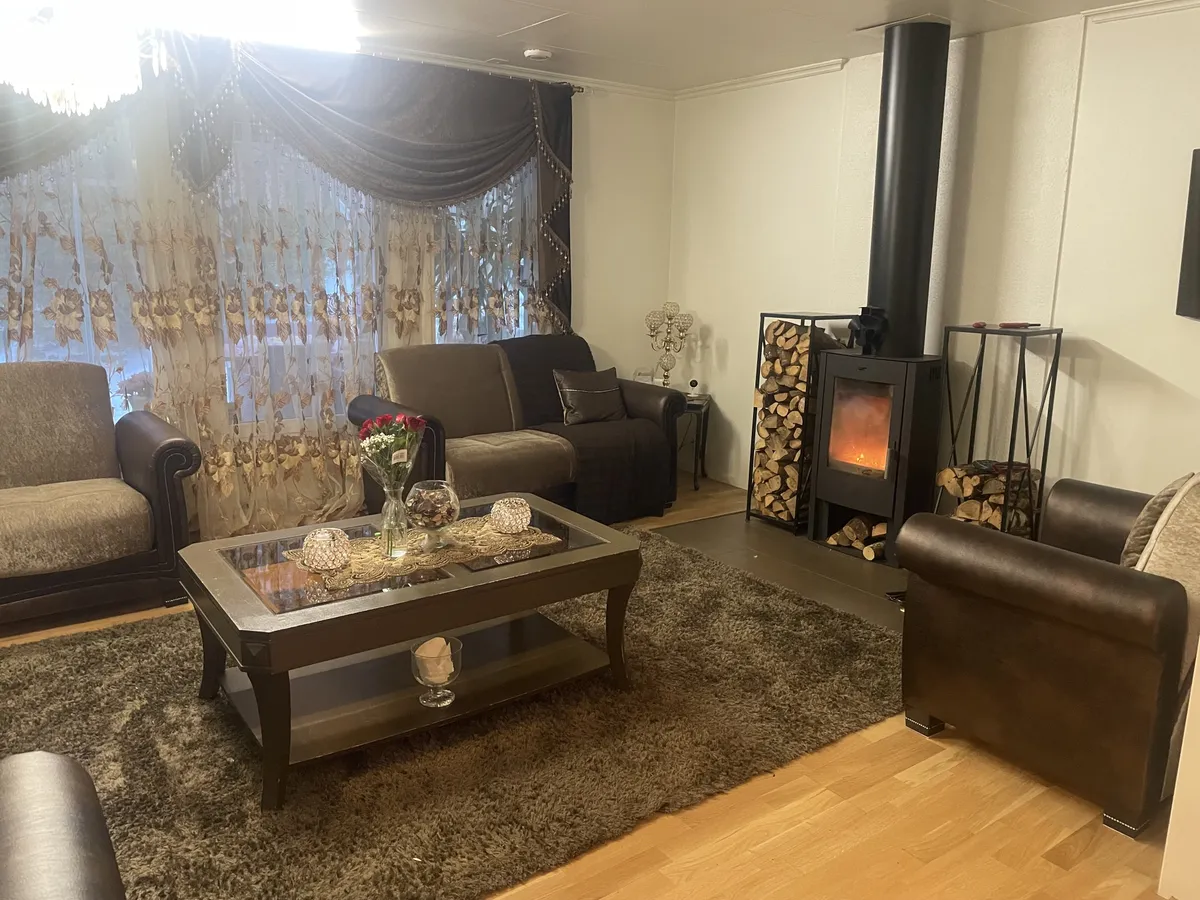 Tallvägen i Brastad