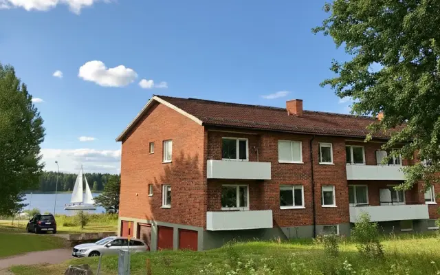 Hyreslägenhet på Åsbacksvägen i By Kyrkby
