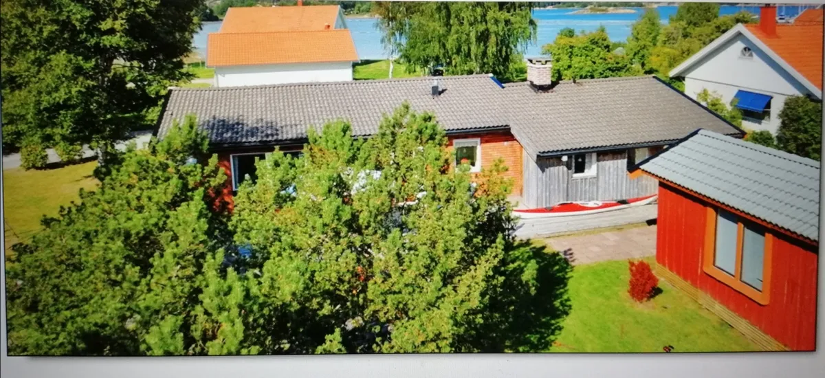 Hus på Höviksnäsvägen i Höviksnäs