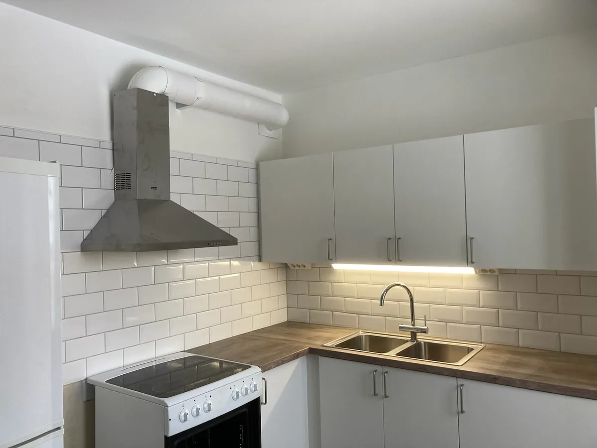 Kvarnbackavägen i Vedevåg