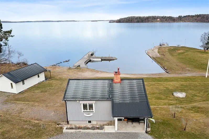 Axviksvägen i Enhörna