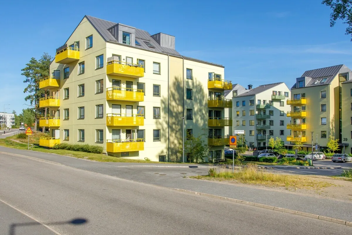 Småbrukets backe 33 i Huddinge