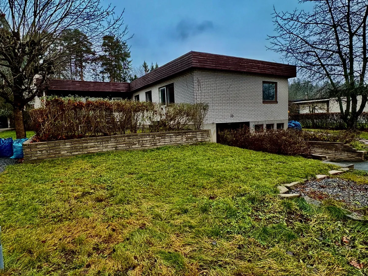 Lindhovsvägen i Tumba