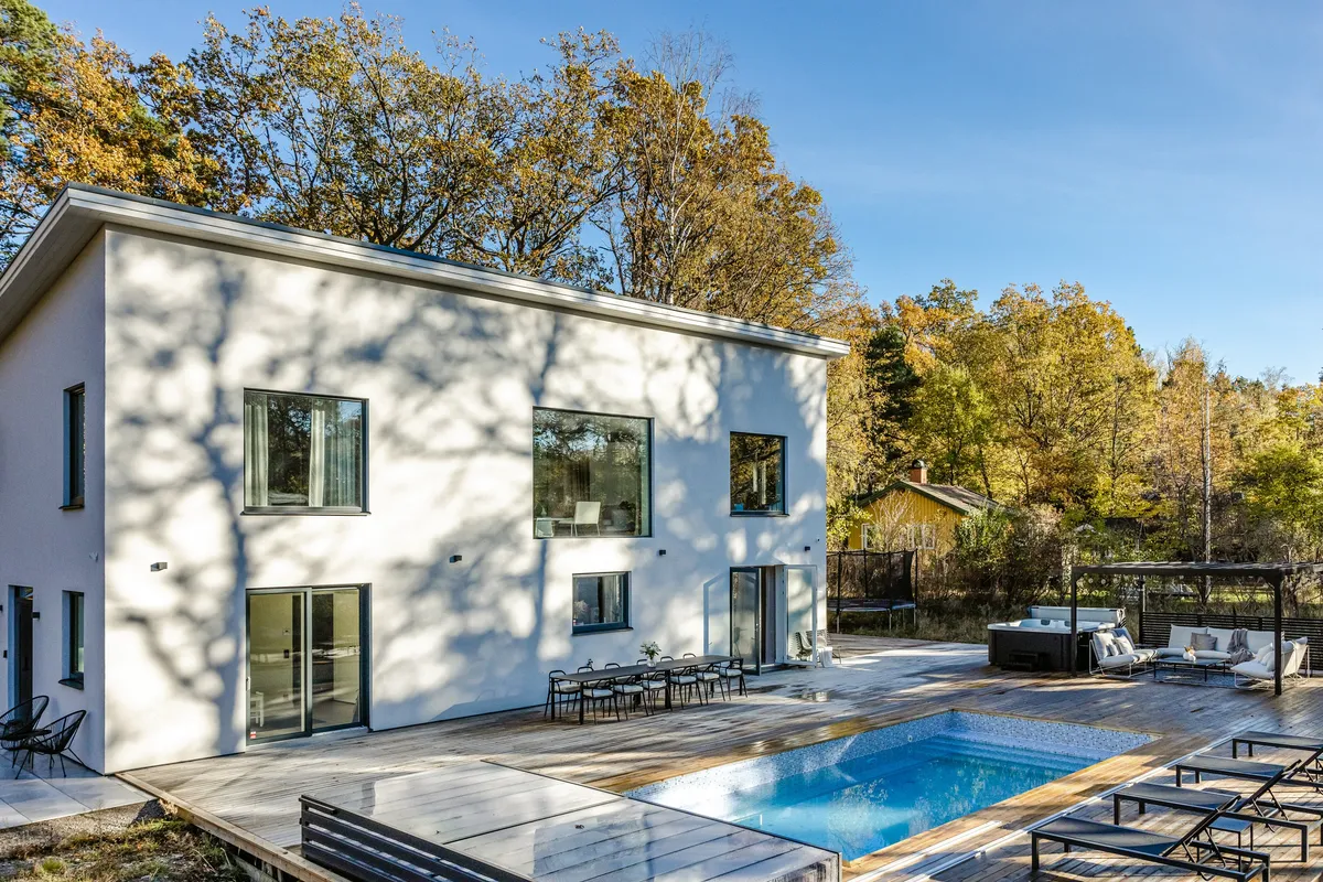 Djupadalsvägen i Saltsjö-boo