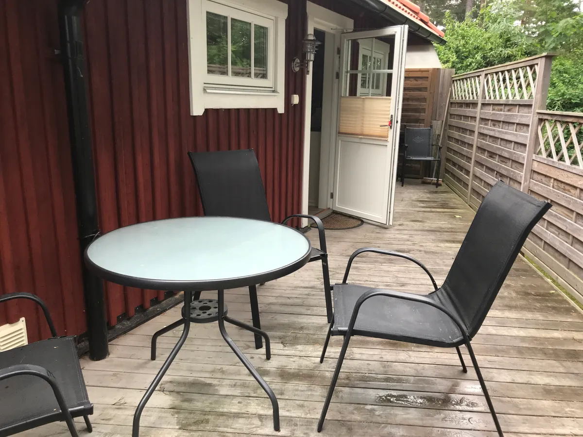 Stuga på Månvägen i Motala