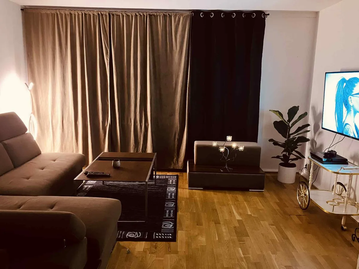 Hålldammsvägen i Partille