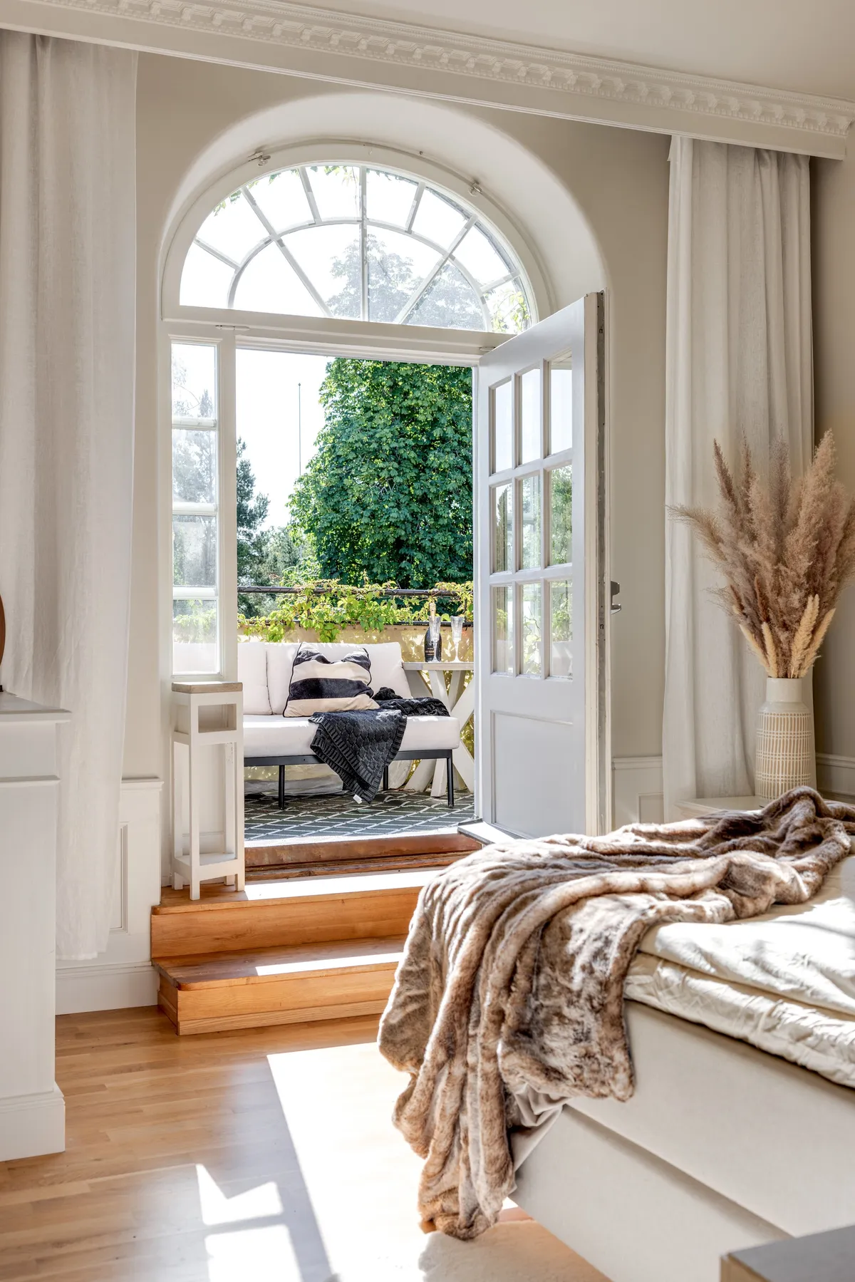 Rösaringvägen i Bro