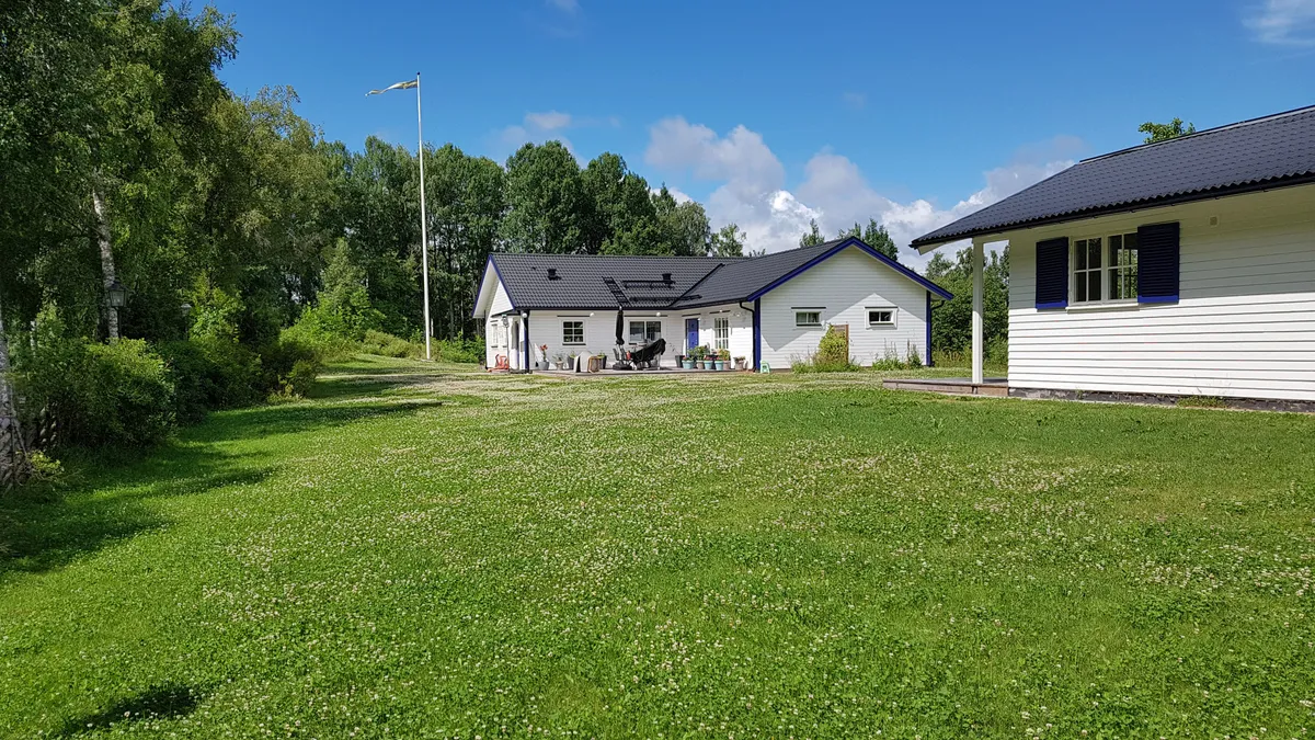 Hus på Lanna Björkallén i Vintrosa