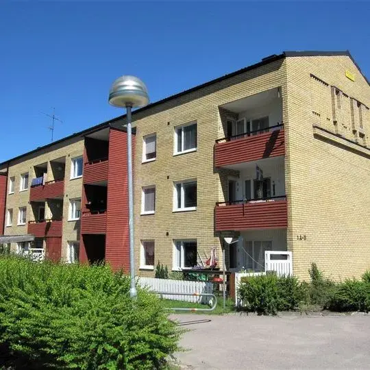 Hyreslägenhet på Salthällsvägen i Blomstermåla