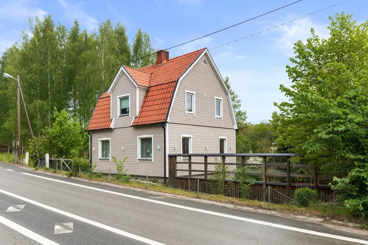Hus på Linderödsvägen i Tollarp