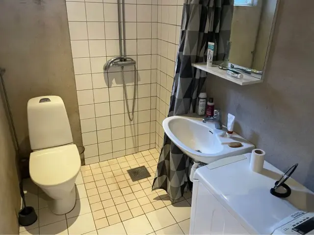 Hyresbostad på Kvarnsjövägen i Vendelsö