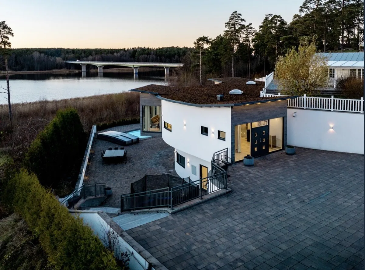 Property image 9