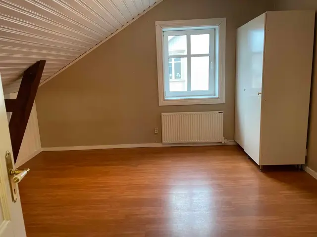 Hyreslägenhet på Vara i vara