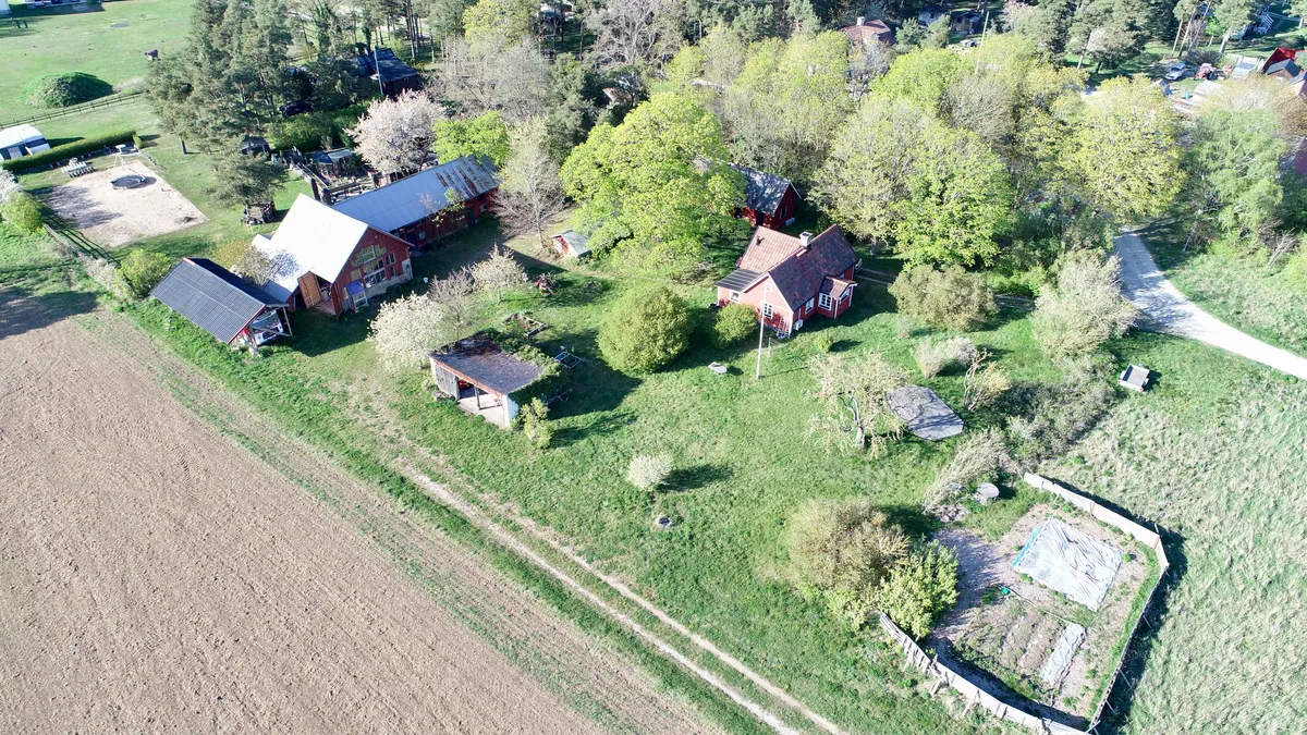 Property image 8
