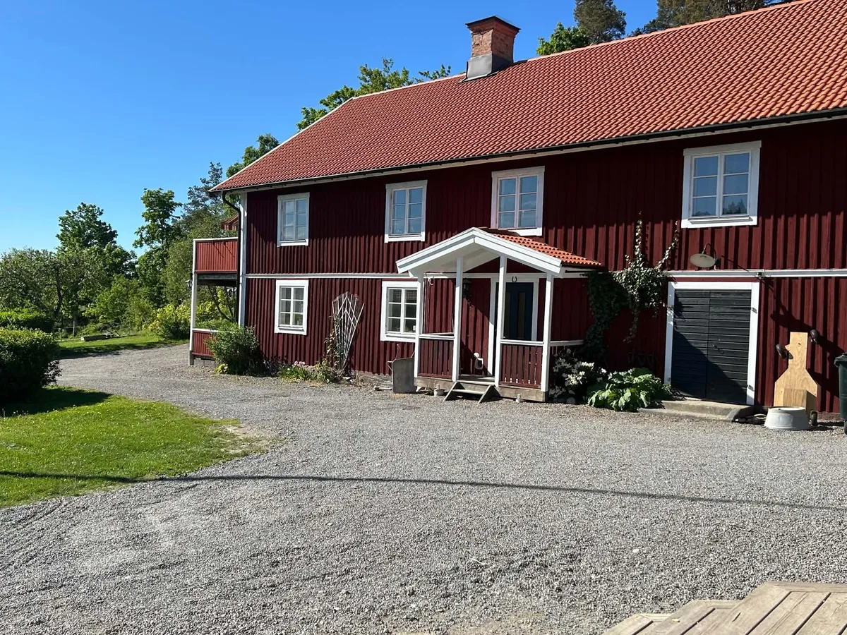 Lägenhet på Norrby Norrgården i Björnlunda