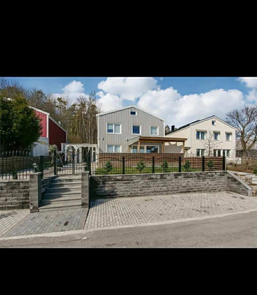 Hus på Slagsta gårdsväg i Norsborg