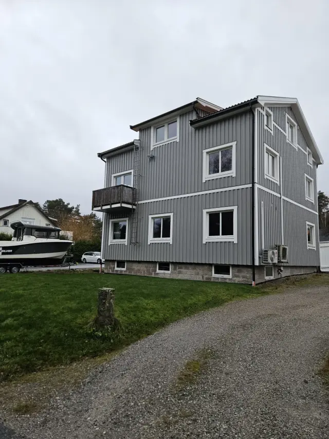 Hyreslägenhet på Lökholmsvägen  i Strömstad