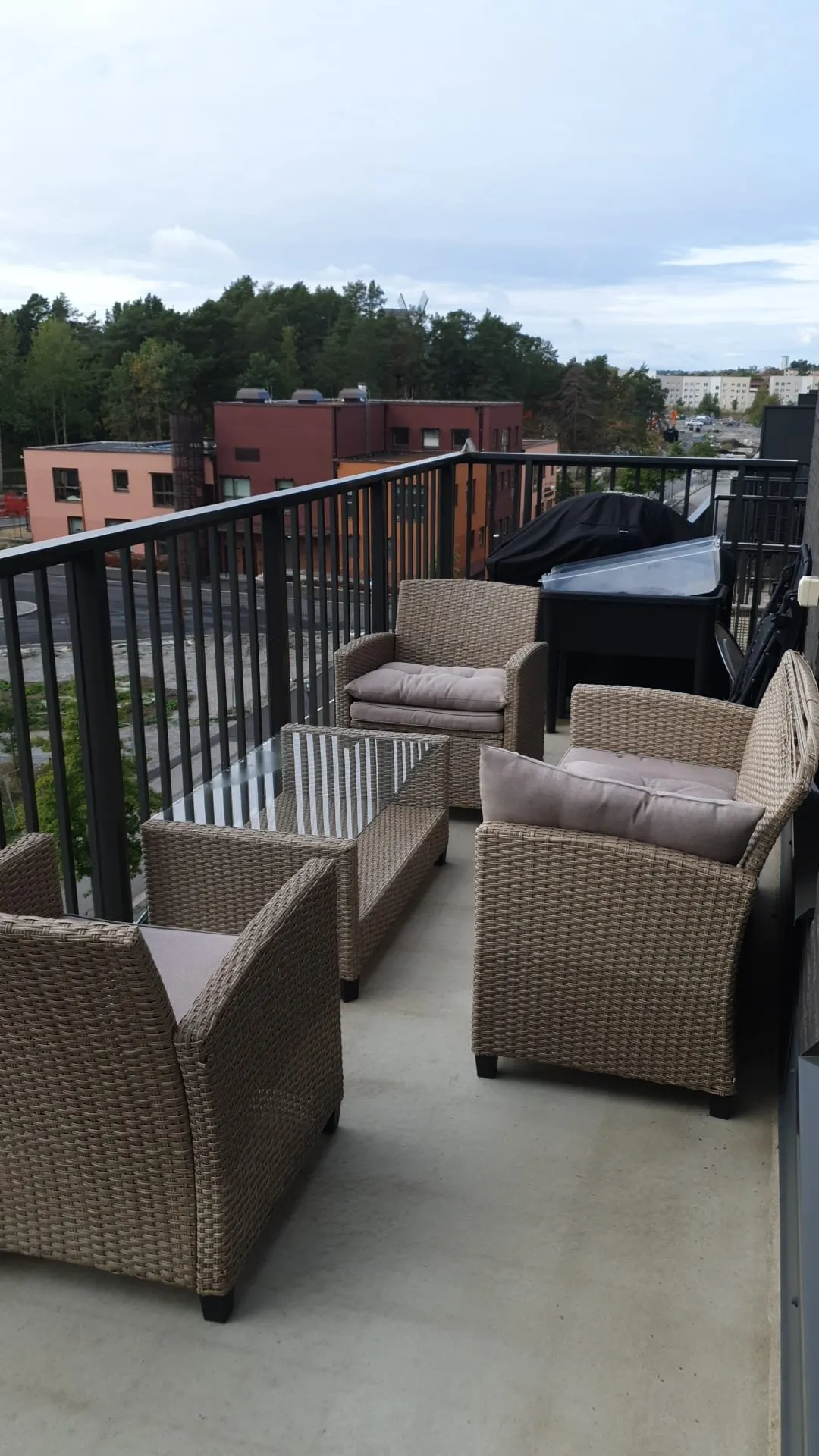 Gamla Enköpingsvägen i Sundbyberg