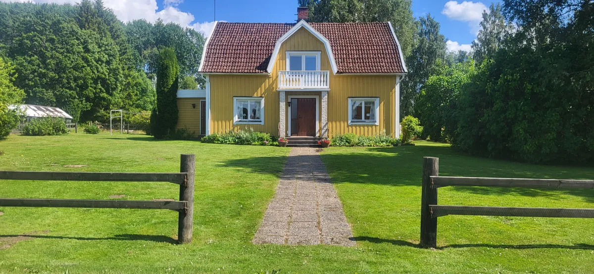 Hus på Eriksberg bro i Herrljunga