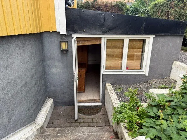 Hus på Riksrådsvägen i i Enskededalen