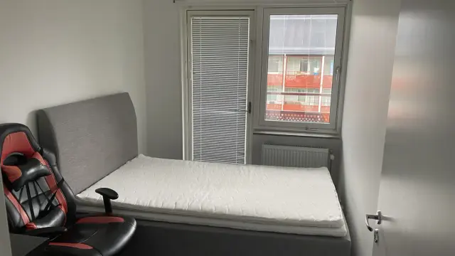 Hyreslägenhet på Bro i bro