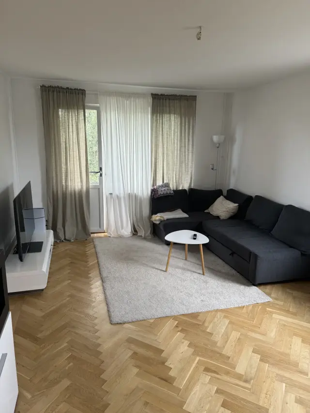 Hyreslägenhet på Hässelby i hasselby