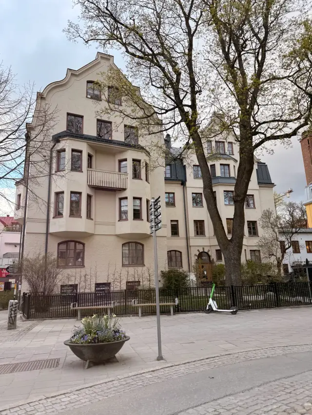 Hyreslägenhet på Hägersten i hagersten