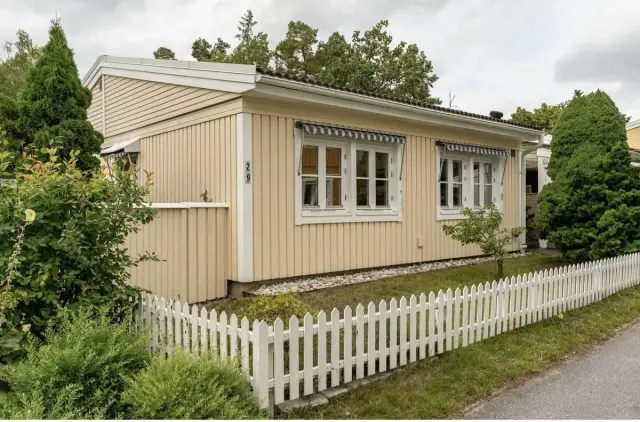 Hyresbostad på Saltsjö-boo i saltsjo-boo