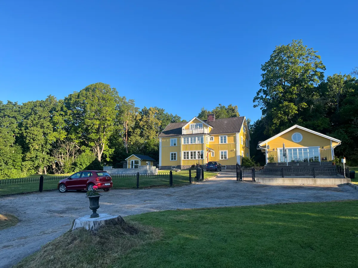 Property image 8