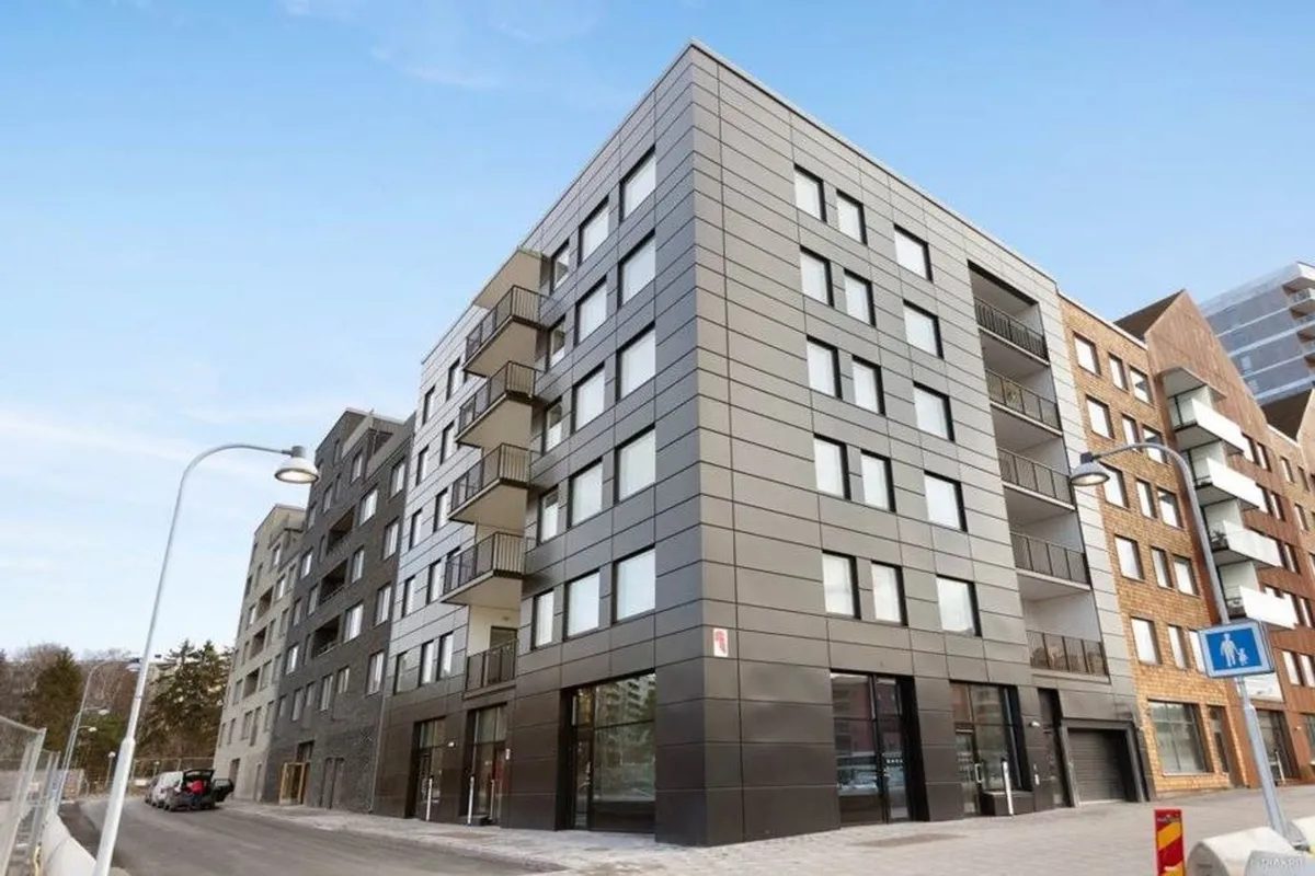 Property image 8