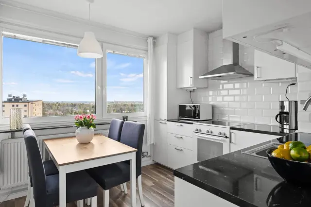 Hyreslägenhet på Täby i taby