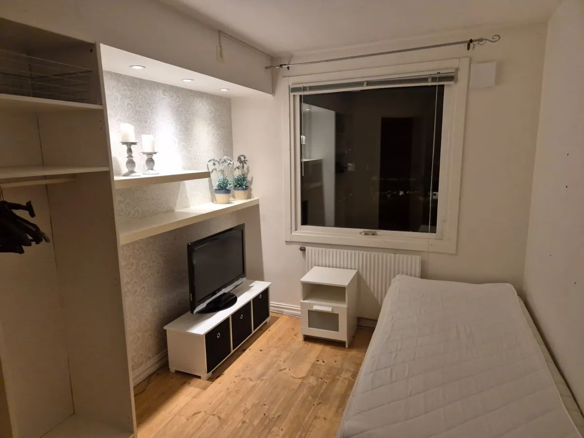 Radhus på Värbyängen i Bara