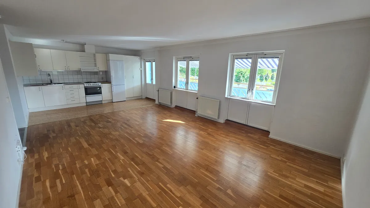 Lägenhet på Värdshusvägen i Göta