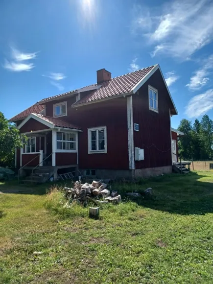 Bostad på Averby Skinnarbacka i Hjortkvarn