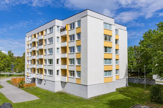 Hyreslägenhet på Vallhornsvägen 4 i Skogås