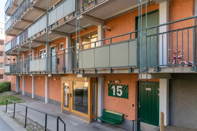 Hyreslägenhet på Granängsvägen 15 i Tyresö