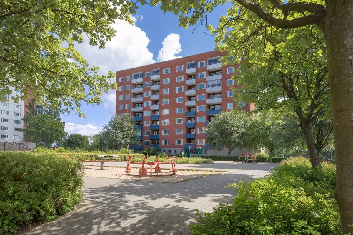 Property image 8